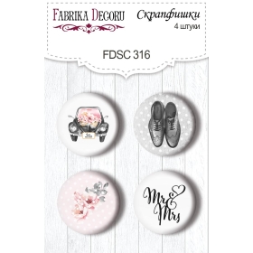 Flair buttons.  Set of 4pcs #316 "Say Yes"